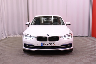 BMW 330 vaihtoauto
