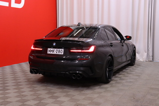 BMW 330 vaihtoauto