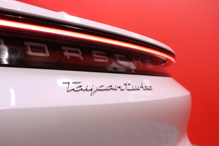 Porsche Taycan vaihtoauto