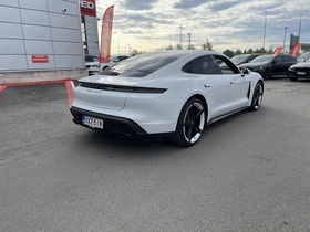 Porsche Taycan vaihtoauto