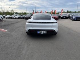 Porsche Taycan vaihtoauto