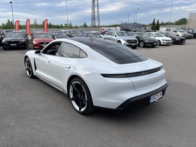 Porsche Taycan vaihtoauto