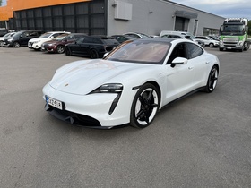 Porsche Taycan vaihtoauto