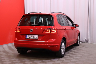 Volkswagen Golf Sportsvan vaihtoauto