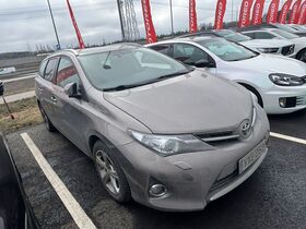Toyota Auris vaihtoauto