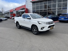 Toyota Hilux vaihtoauto