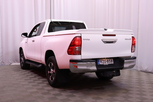 Toyota Hilux vaihtoauto
