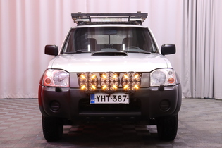 Nissan NP300 vaihtoauto