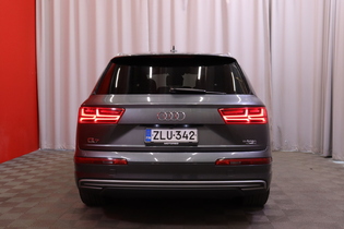 Audi Q7 vaihtoauto