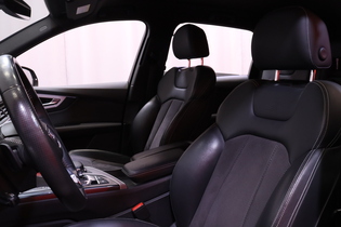 Audi Q7 vaihtoauto