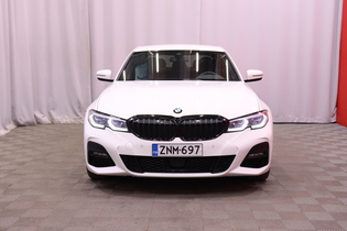 BMW 330 vaihtoauto