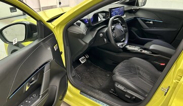 Peugeot e-208 vaihtoauto