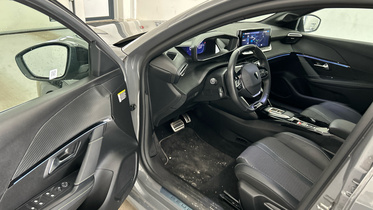 Peugeot e-208 vaihtoauto