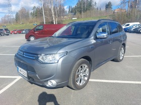 Mitsubishi Outlander PHEV vaihtoauto