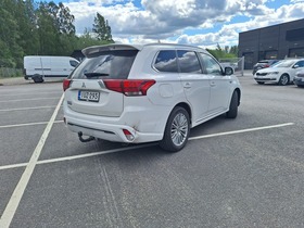 Mitsubishi Outlander PHEV vaihtoauto