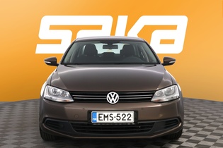 Volkswagen Jetta vaihtoauto