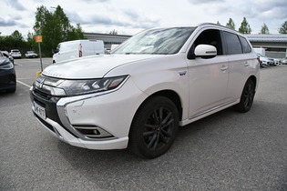 Mitsubishi Outlander PHEV vaihtoauto