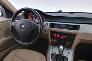 BMW 320 vaihtoauto