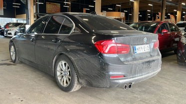 BMW 330 vaihtoauto