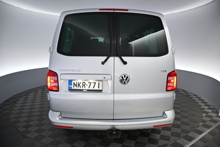 Volkswagen Caravelle vaihtoauto