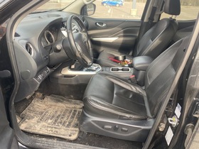 Nissan Navara vaihtoauto