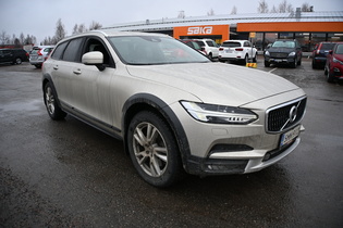 Volvo V90 Cross Country vaihtoauto