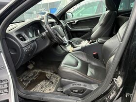 Volvo V60 Cross Country vaihtoauto