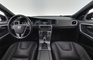 Volvo V60 Cross Country vaihtoauto