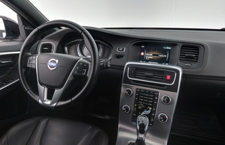 Volvo V60 Cross Country vaihtoauto