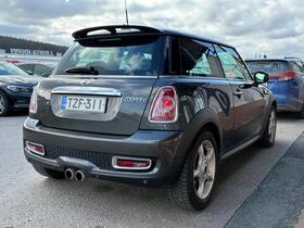 Mini Cooper vaihtoauto