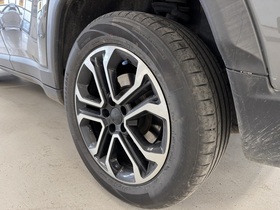 Jeep Compass vaihtoauto