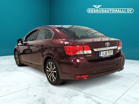 Toyota Avensis vaihtoauto