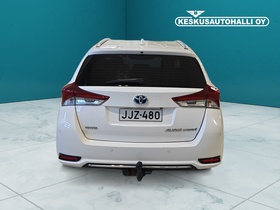 Toyota Auris vaihtoauto