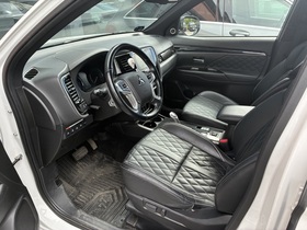 Mitsubishi Outlander vaihtoauto