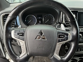 Mitsubishi Outlander vaihtoauto