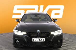 BMW 330 vaihtoauto