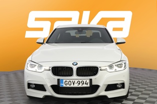 BMW 330 vaihtoauto