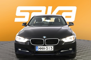 BMW 320 vaihtoauto