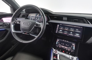 Audi e-tron vaihtoauto