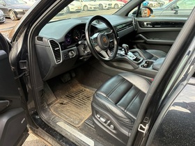 Porsche Cayenne vaihtoauto