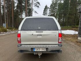 Toyota Hilux vaihtoauto