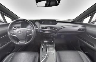 Lexus UX vaihtoauto