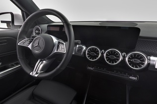 Mercedes-Benz EQB vaihtoauto