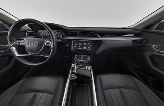 Audi Q8 e-tron vaihtoauto