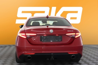 Alfa Romeo Giulia vaihtoauto