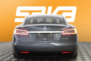 Tesla Model S vaihtoauto