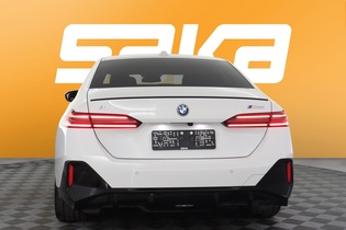 BMW i5 M60 vaihtoauto