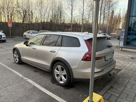 Volvo V60 Cross Country vaihtoauto