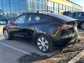 Tesla Model Y vaihtoauto