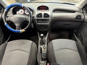 Peugeot 206 vaihtoauto